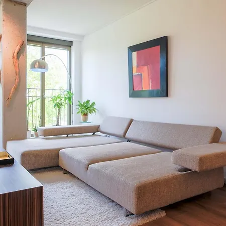 Cntr Apartment *