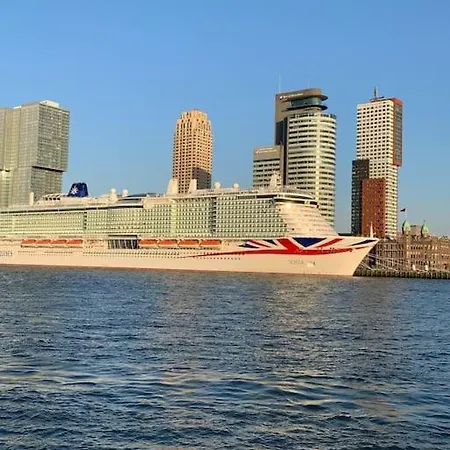 Cntr * Rotterdam